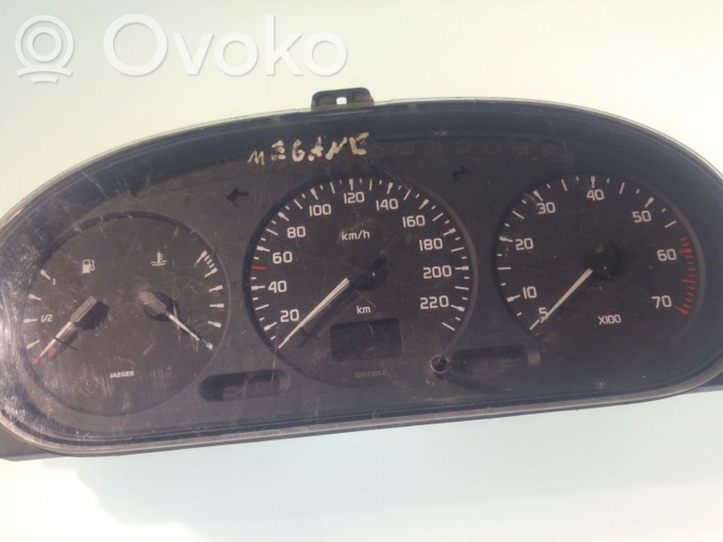 Renault Megane I Nopeusmittari (mittaristo) 