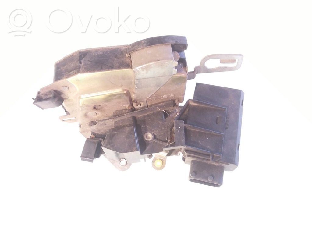 BMW 3 E36 Front door lock 
