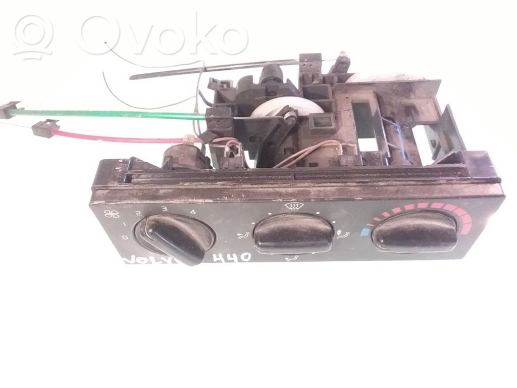 Volvo 440 Climate control unit 