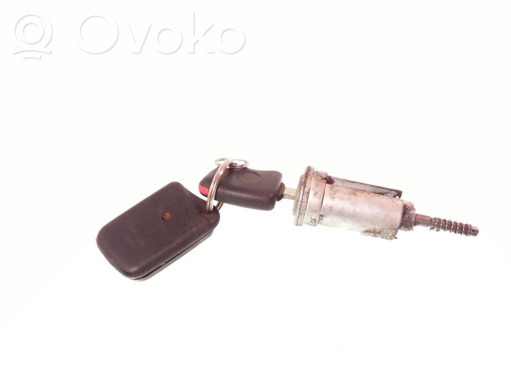 Opel Vectra B Užvedimo spynelė 