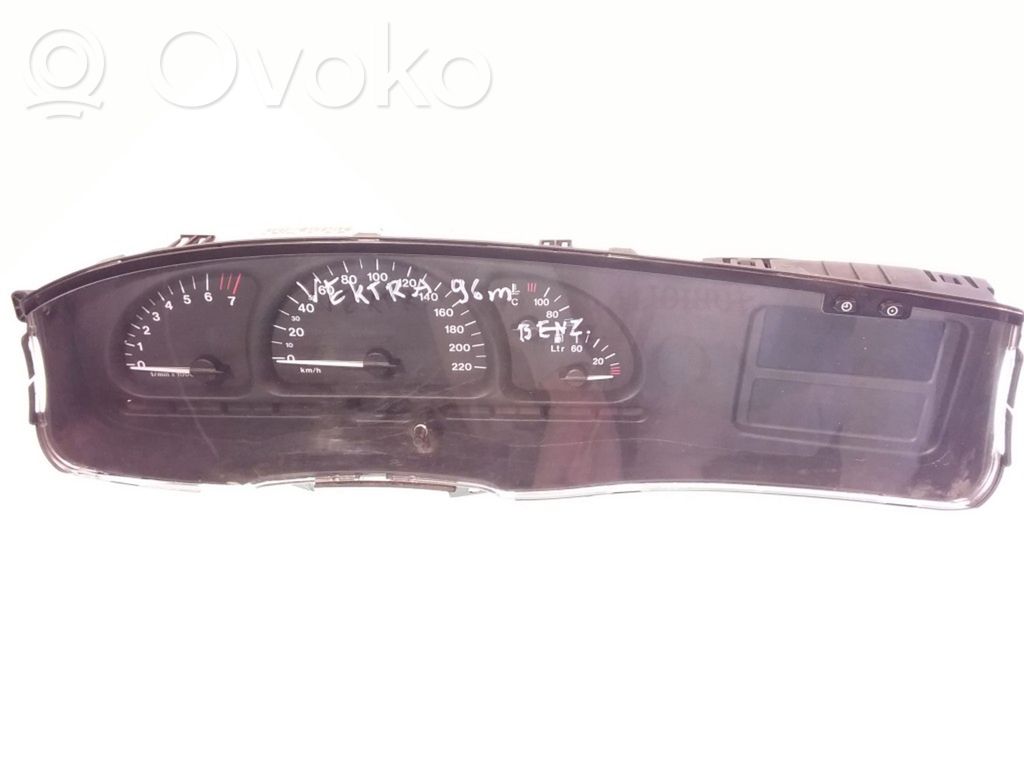 Opel Vectra B Spidometras (prietaisų skydelis) 