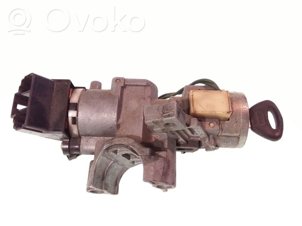 Mazda 626 Užvedimo spynelė 