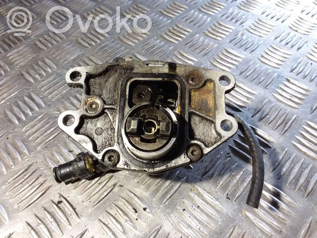 Opel Omega B2 Bomba de vacío 