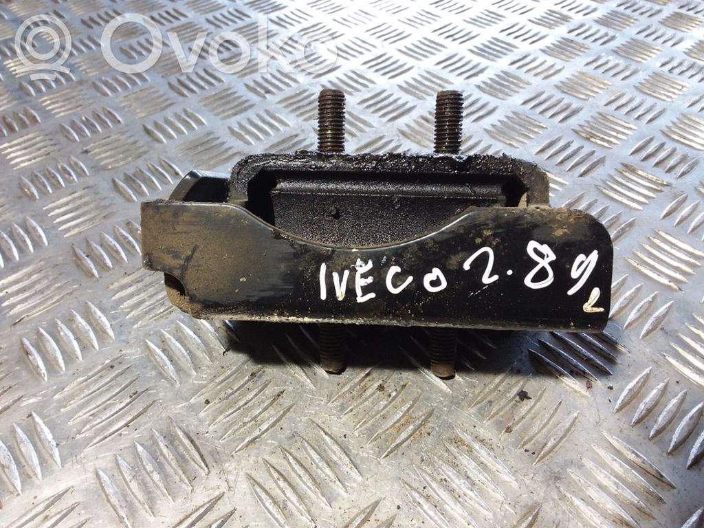Iveco Daily 35 - 40.10 Engine mount bracket 