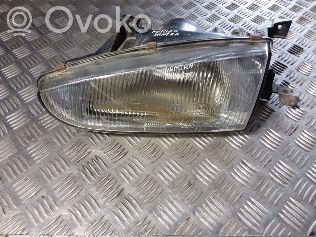 Hyundai Lantra I Headlight/headlamp 