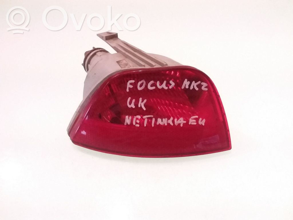 Ford Focus Tailgate rear/tail lights 