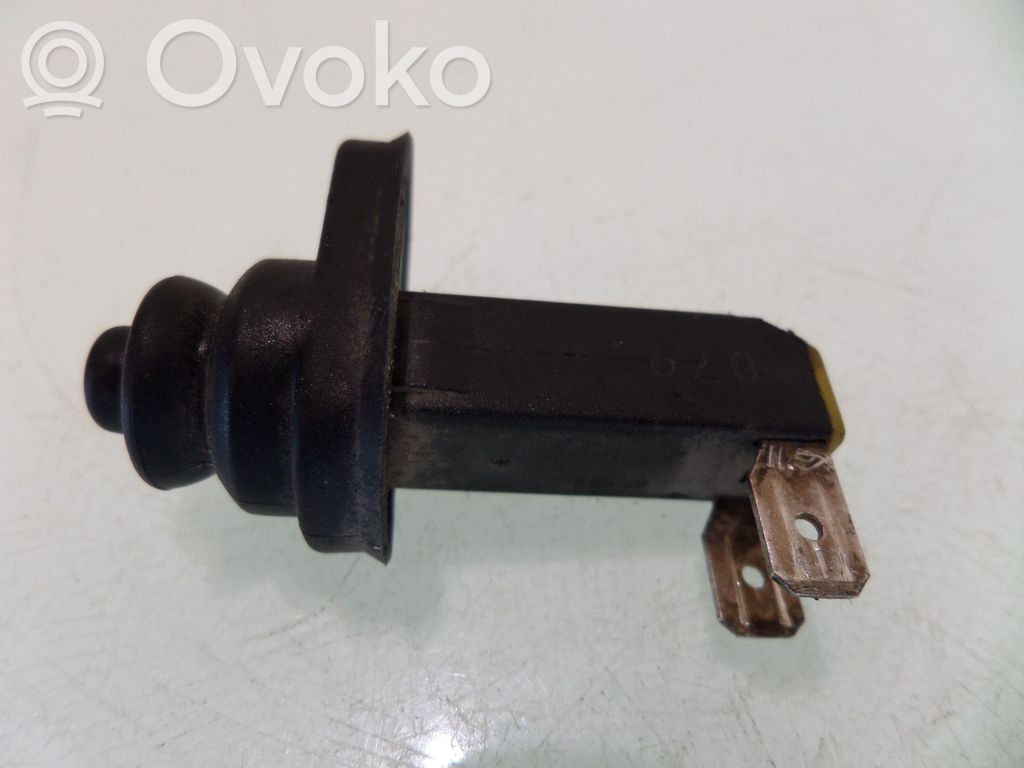 Audi A4 S4 B5 8D Sensor de la puerta trasera 