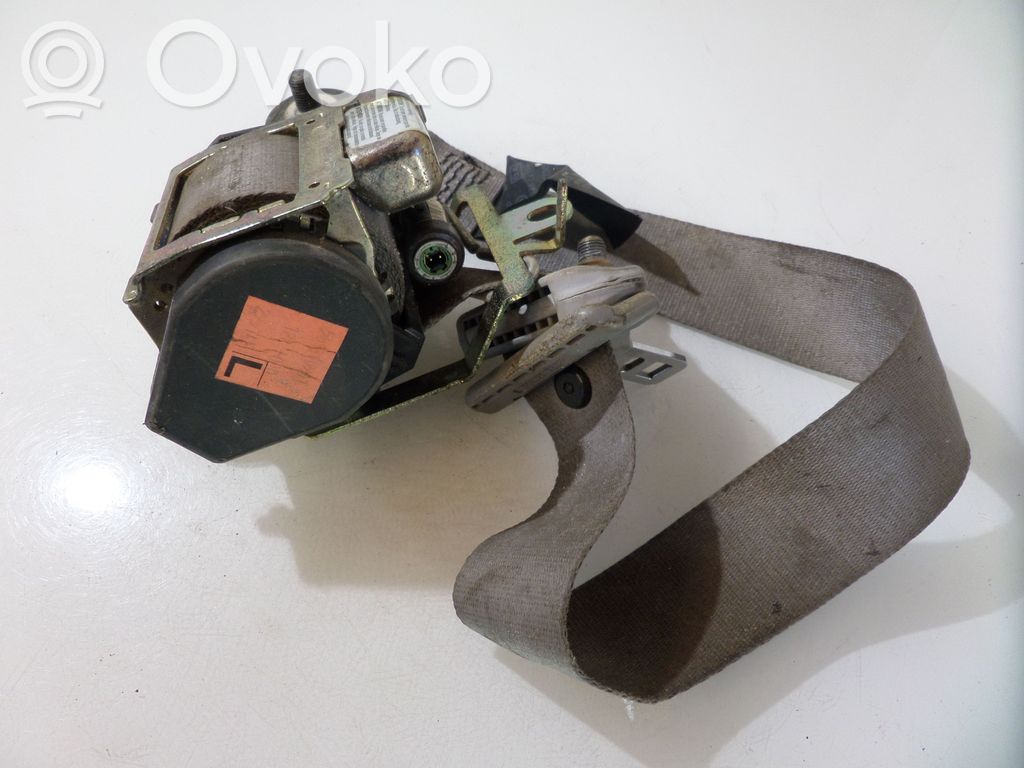 Mazda 323 Cinturón delantero 