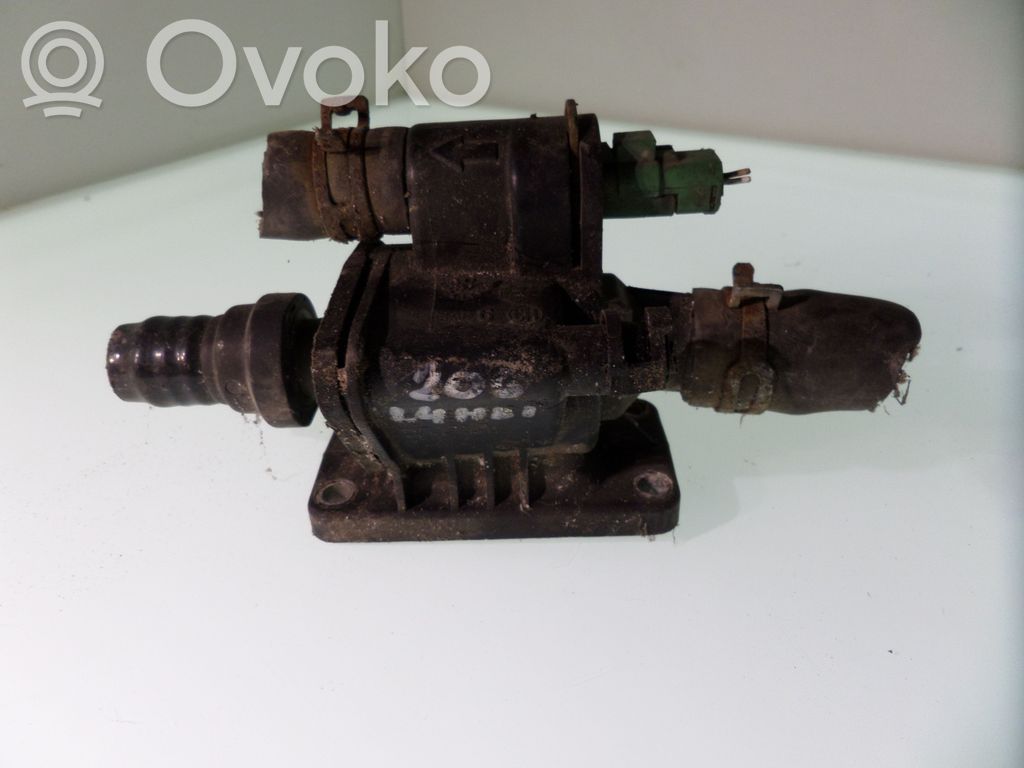 Peugeot 206 Termostat / Obudowa termostatu 