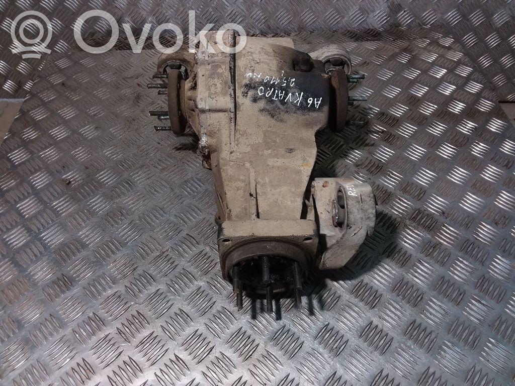 Audi A6 S6 C5 4B Galinis reduktorius 
