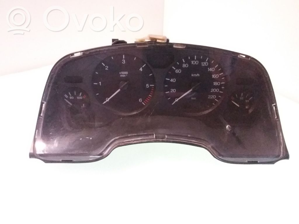 Opel Zafira A Speedometer (instrument cluster) 