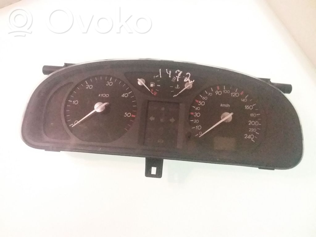 Renault Laguna II Speedometer (instrument cluster) 