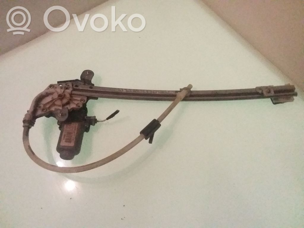 Renault Laguna II Elektryczny podnośnik szyby drzwi tylnych 