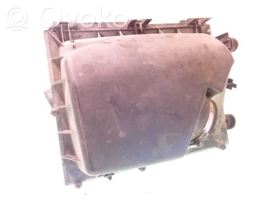 Air filter box