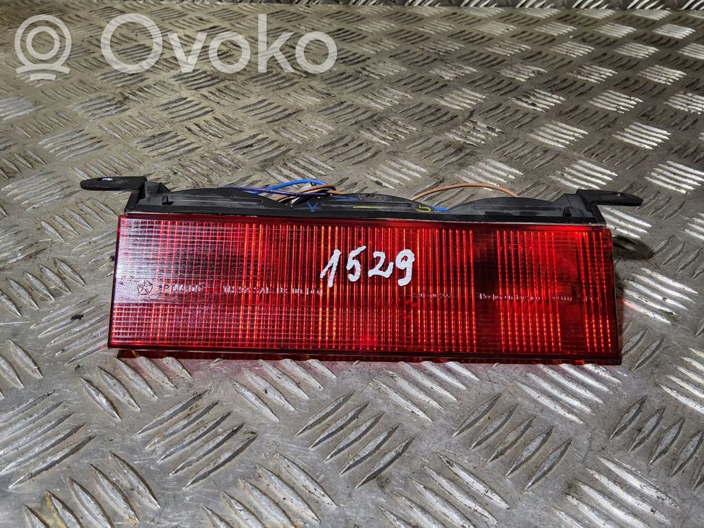 Chrysler PT Cruiser Third/center stoplight 