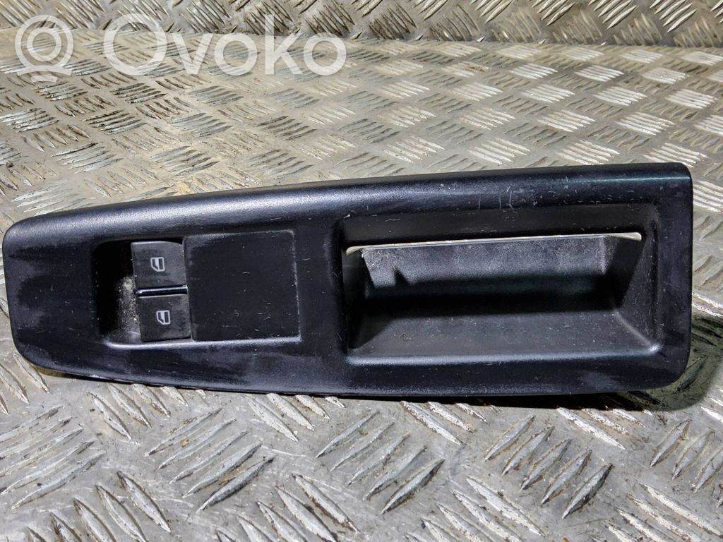 Volkswagen Polo Electric window control switch 