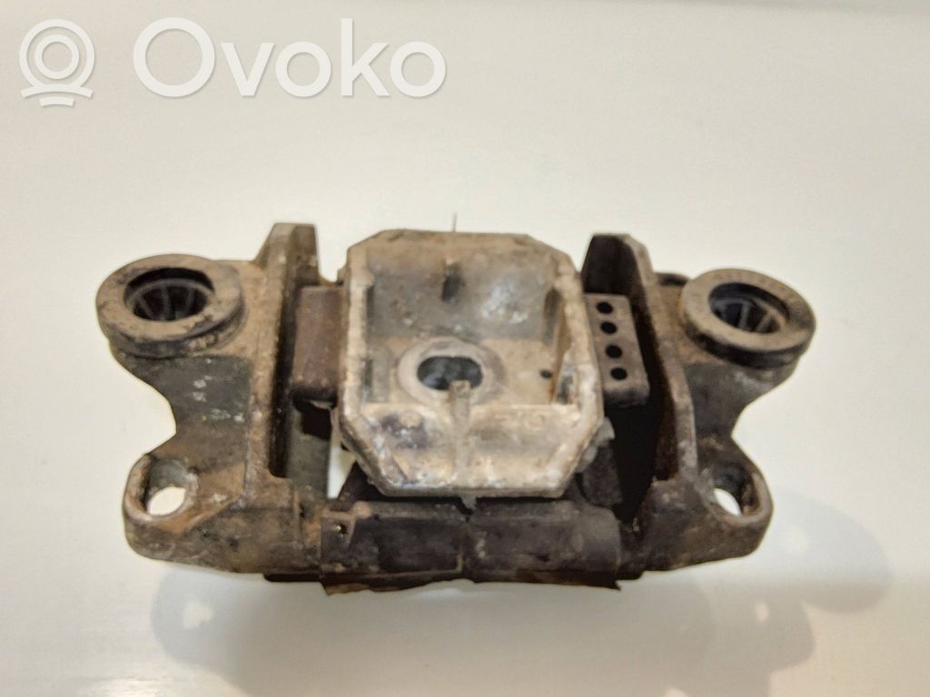 Ford Mondeo Mk III Подушка двигателя 