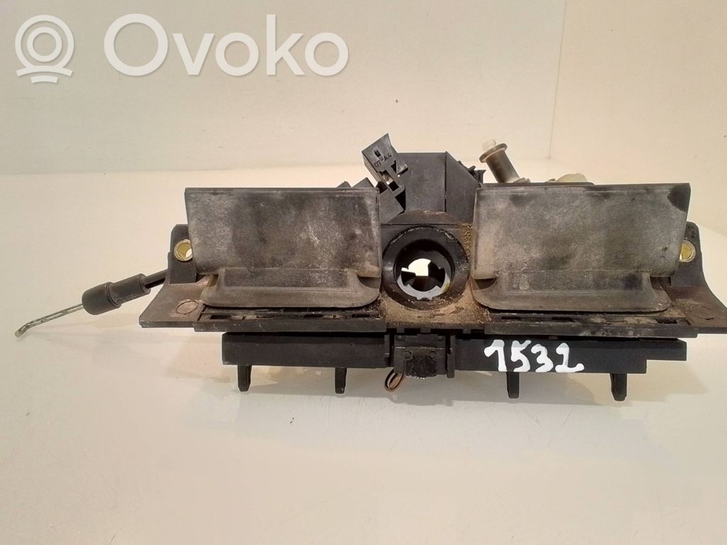 Audi A6 S6 C5 4B Tailgate/trunk/boot exterior handle 
