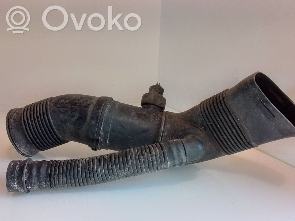 BMW 5 E39 Air intake duct part 