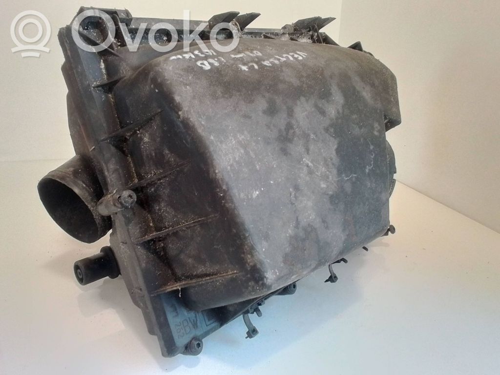 Opel Vectra C Air filter box 