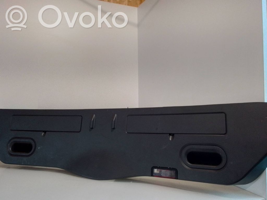 BMW 7 E65 E66 Tailgate trim 