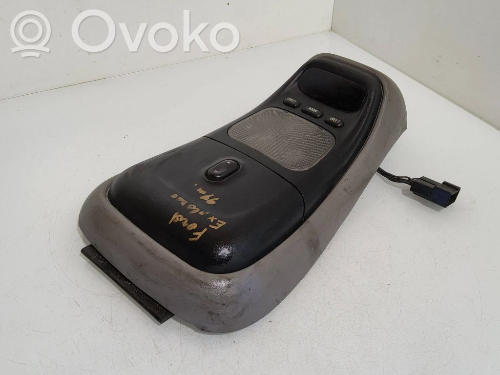 Ford Explorer Etuistuimen valo 
