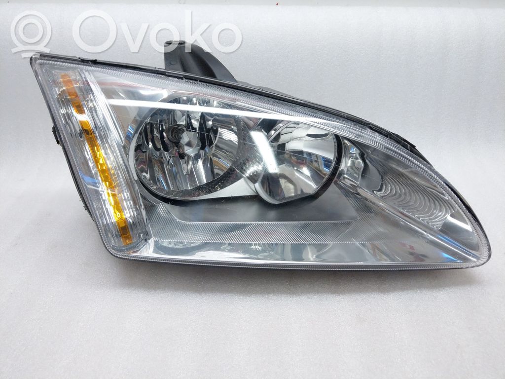 Ford Focus Headlight/headlamp 