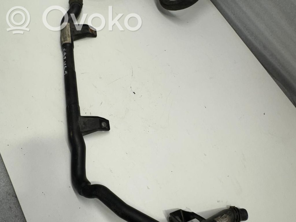 BMW 3 E90 E91 Engine coolant pipe/hose 