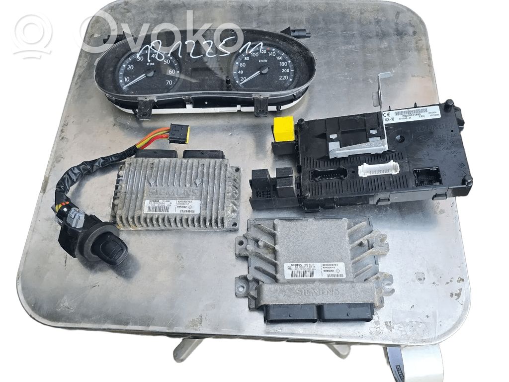 Engine control unit/module ECU   8200326741