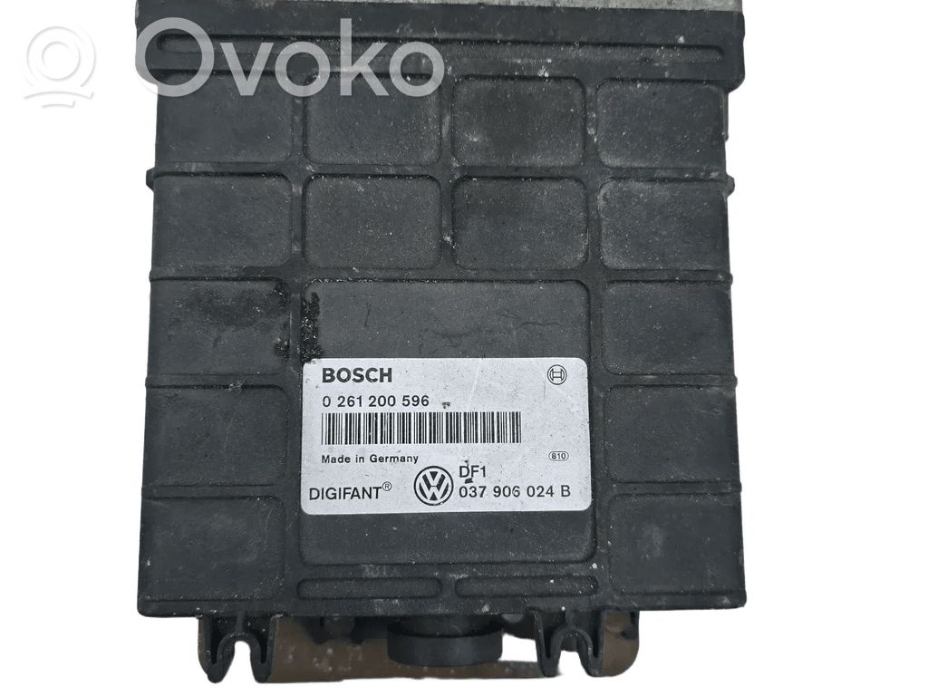 Volkswagen Golf III Unitate control motor/modul ECU 