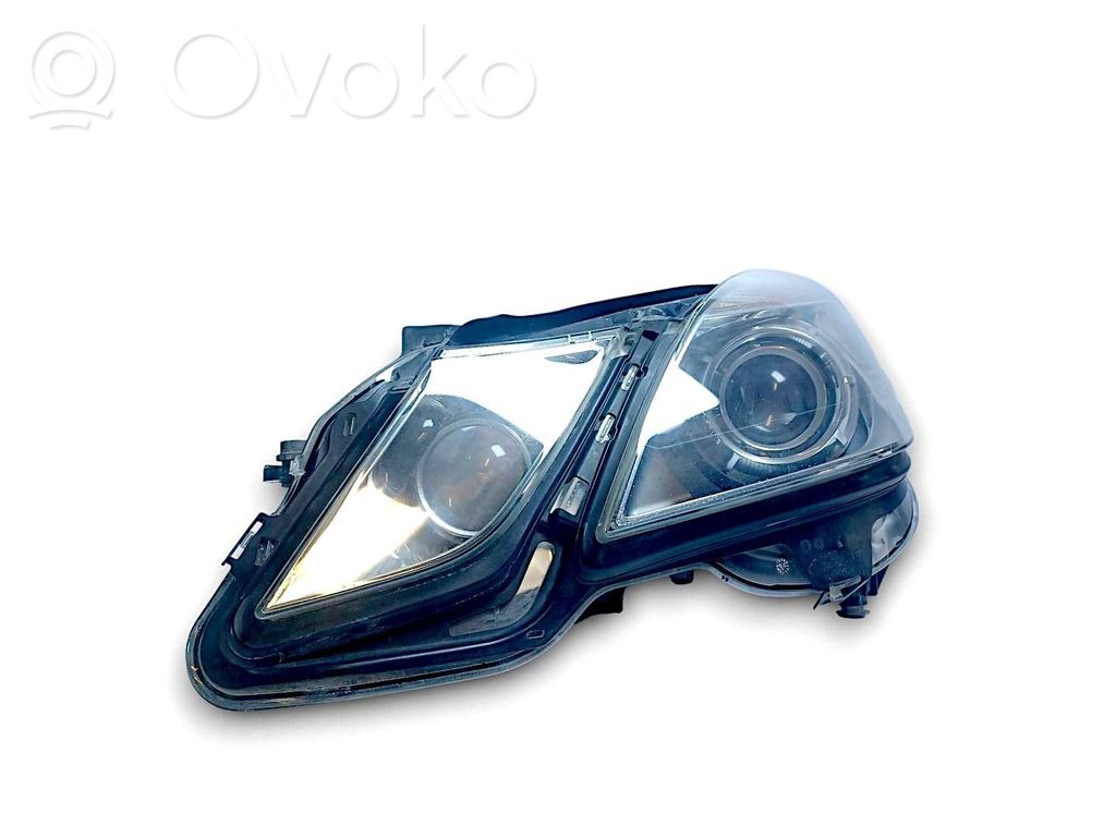 Mercedes-Benz E W212 Lampa przednia 