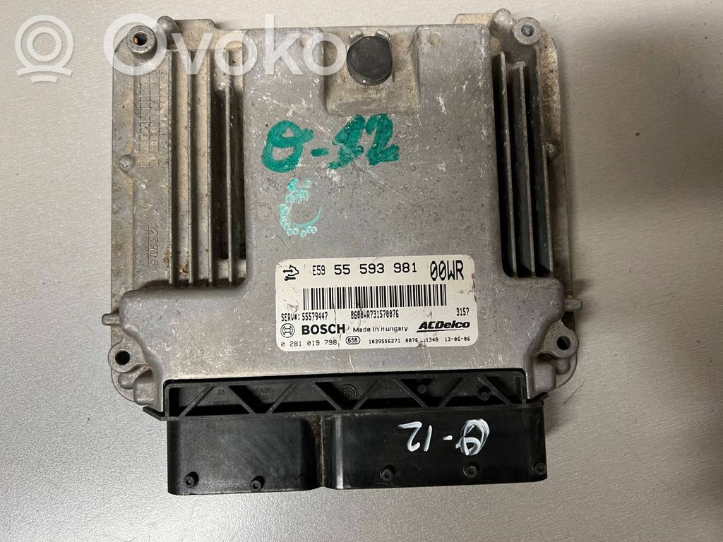 Unidad de control/módulo del motor   55593981,0281019798,55593981