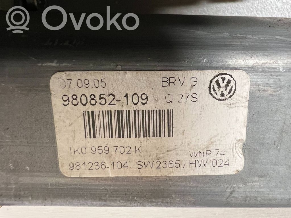 Volkswagen PASSAT B6 Silnik regulatora szyby drzwi przednich 
