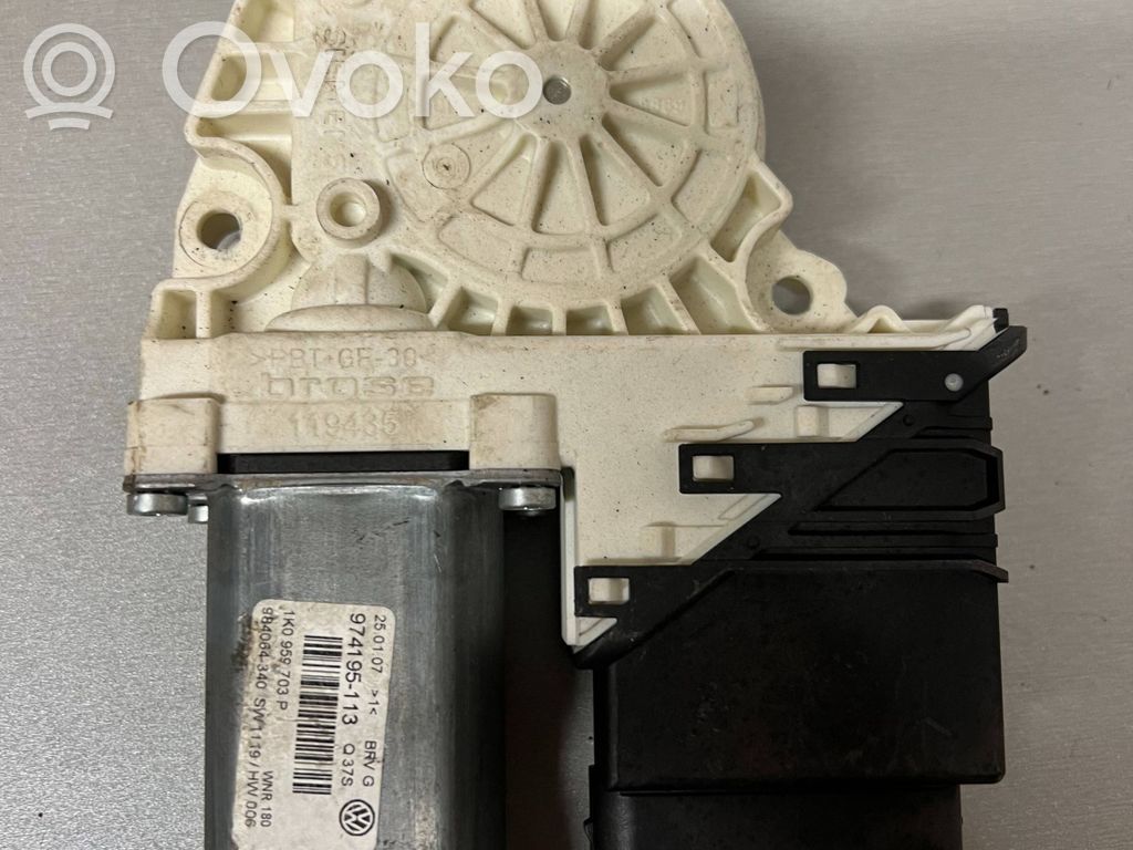 Volkswagen PASSAT B6 Silniczek podnoszenia szyby drzwi tylnych 