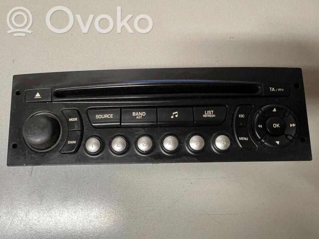 Peugeot Partner Radio/CD/DVD/GPS head unit 