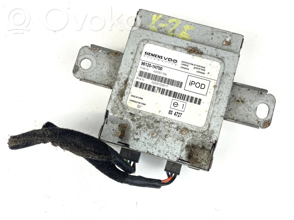KIA Pro Cee'd I USB control unit 