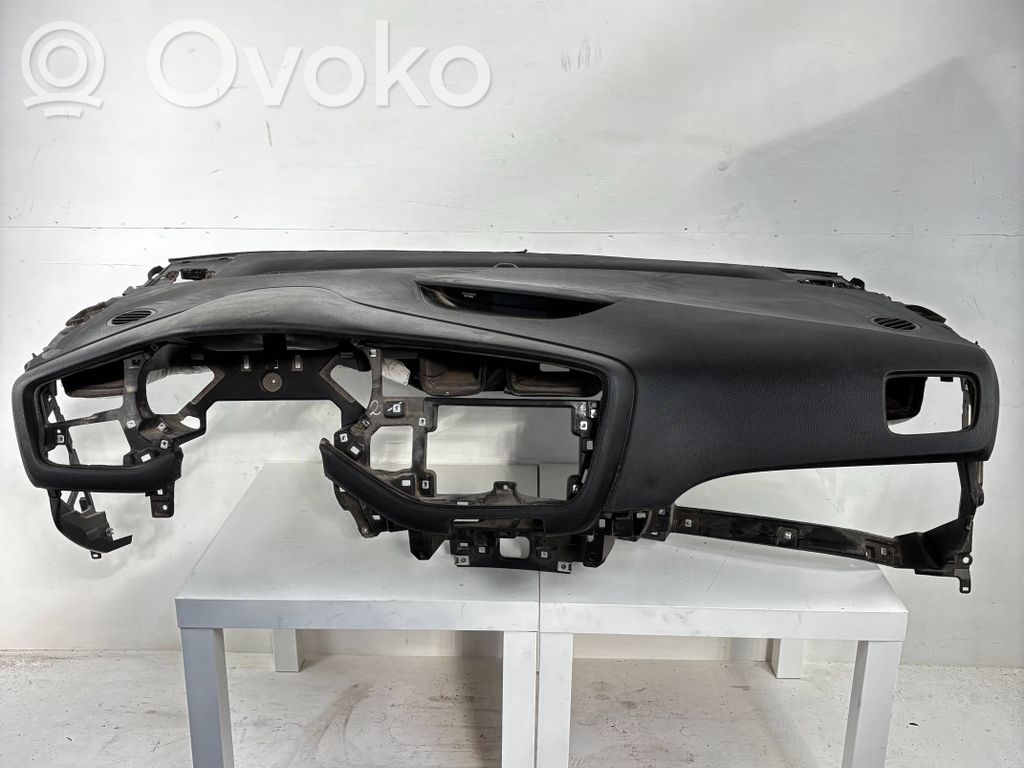KIA Ceed Панель 