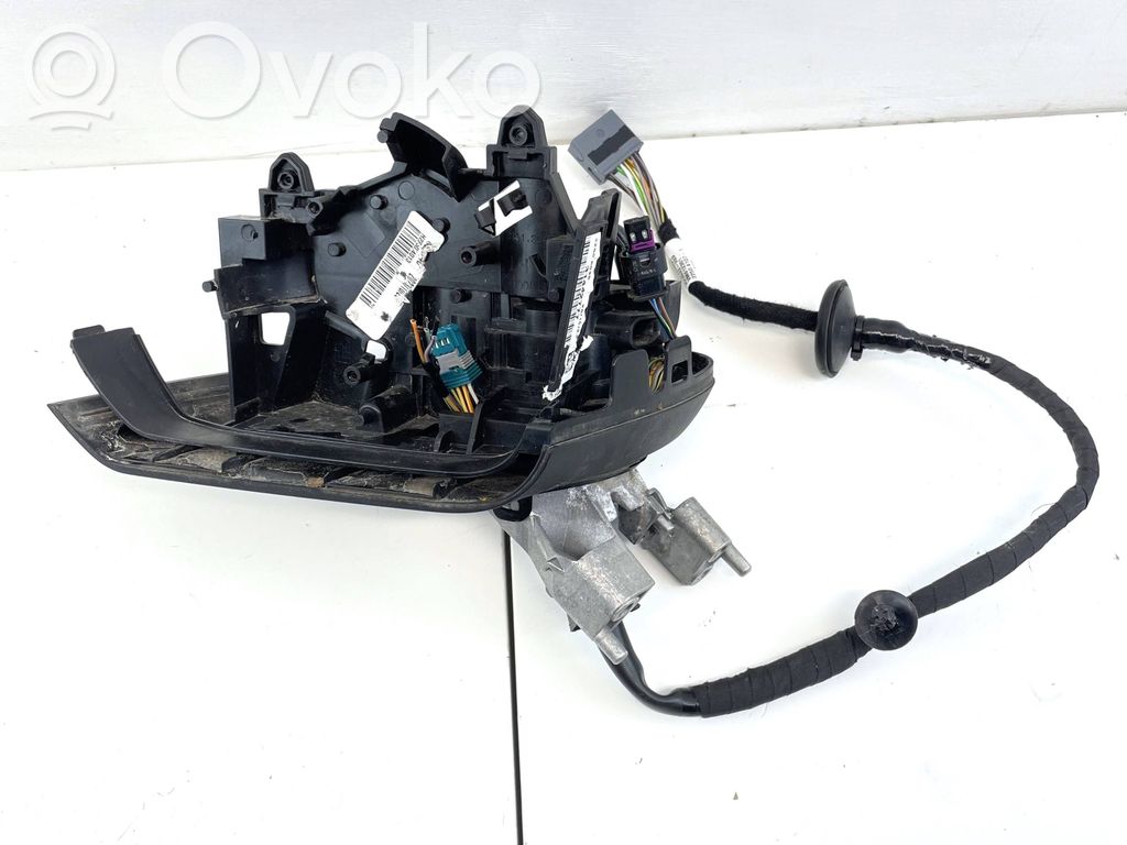 Volvo XC40 Elektryczne lusterko boczne drzwi przednich 