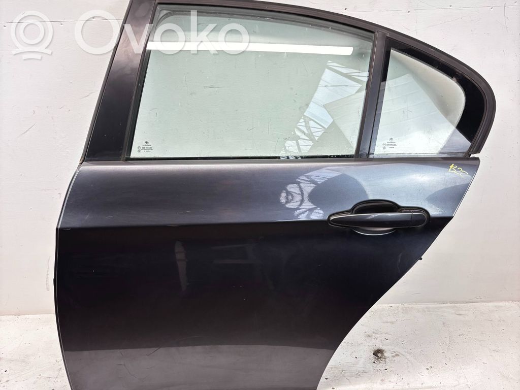 BMW 3 E90 E91 Aizmugurējās durvis 