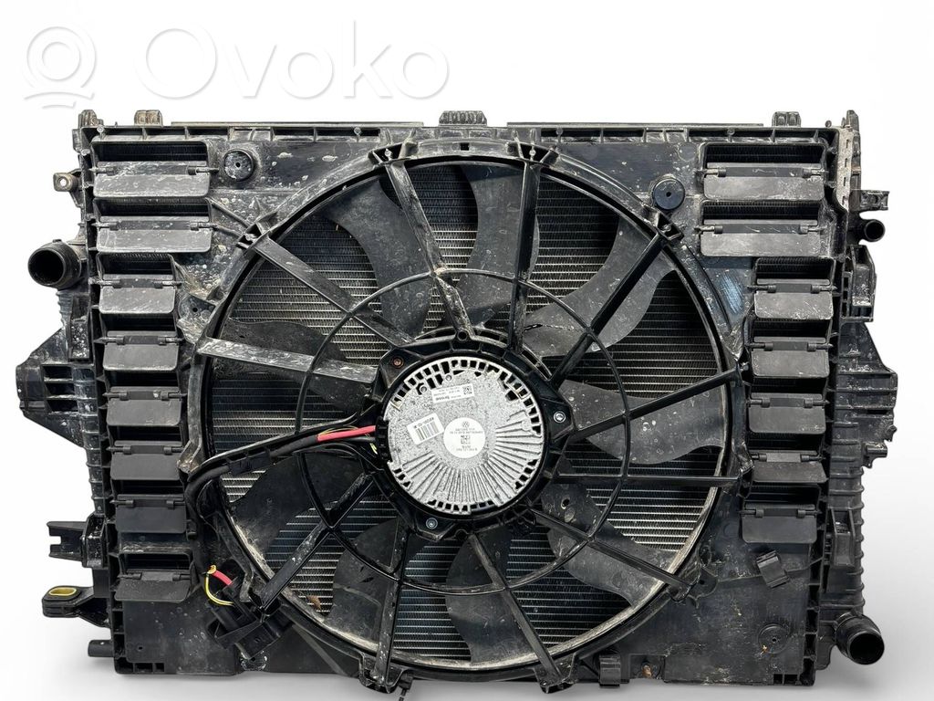 Volkswagen Touareg II Chłodnica / Komplet 