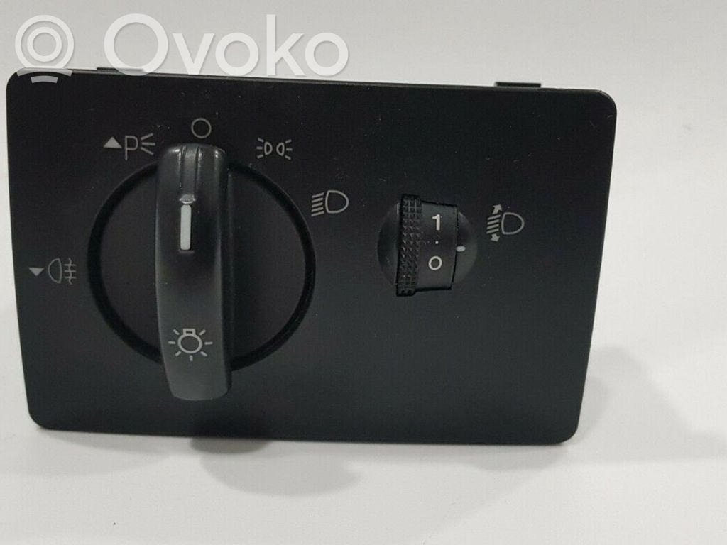 Ford Focus C-MAX Light switch 