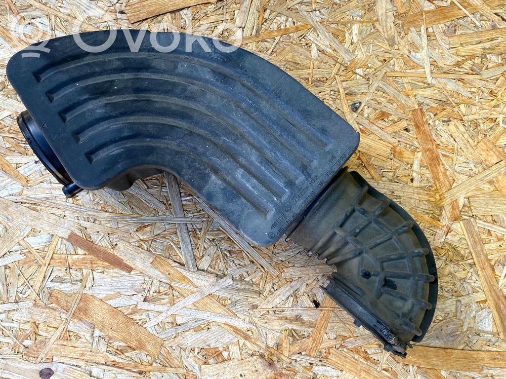 Chrysler 300M Oro paėmimo kanalo detalė (-ės) 