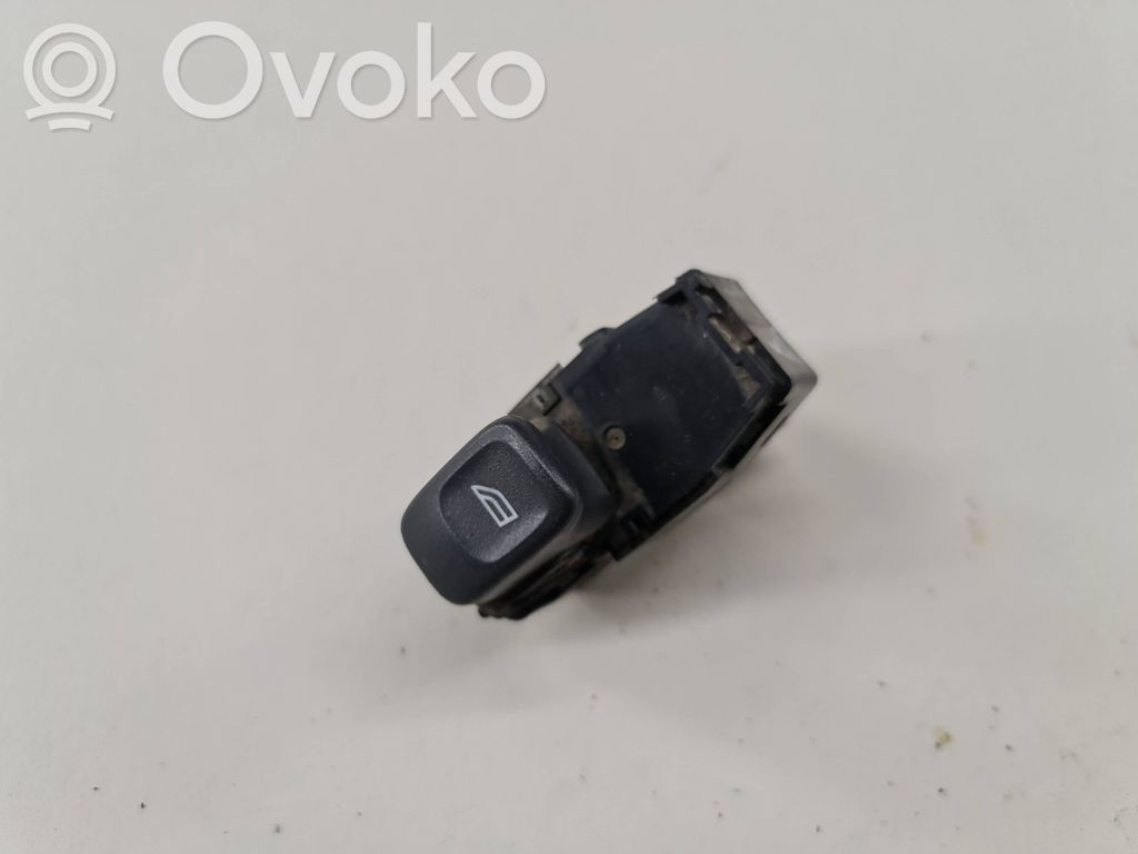 Electric window control switch   9472275,01W025