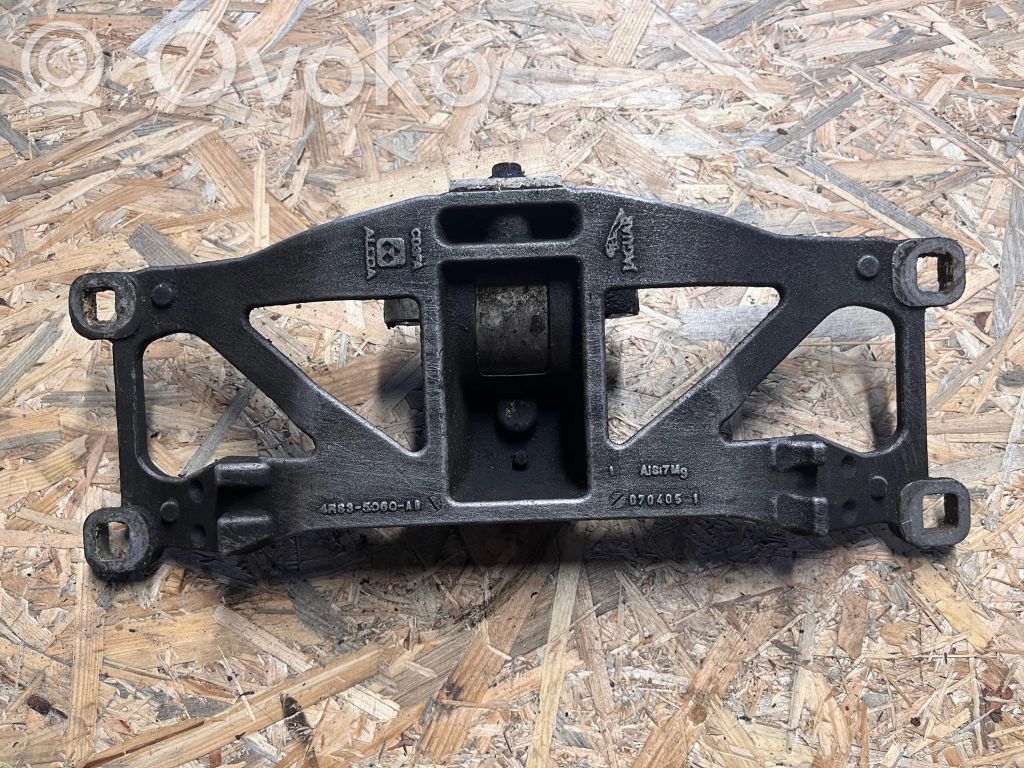 Engine mounting bracket   4R835060AB