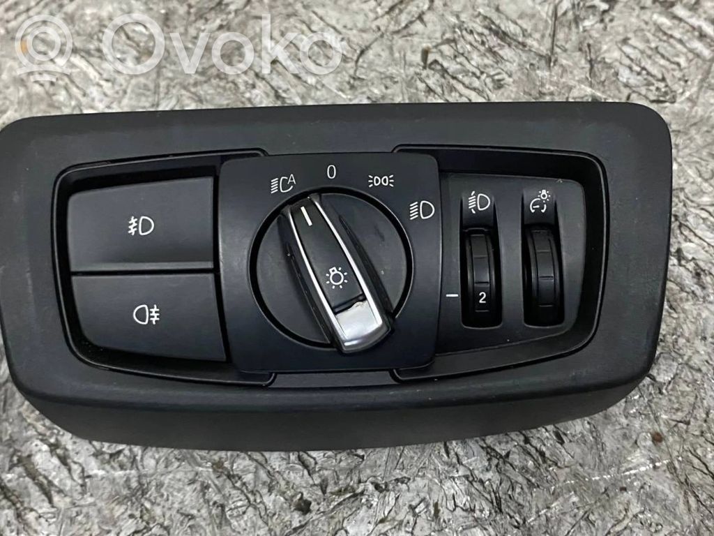 BMW 2 F22 F23 Lukturu slēdzis 