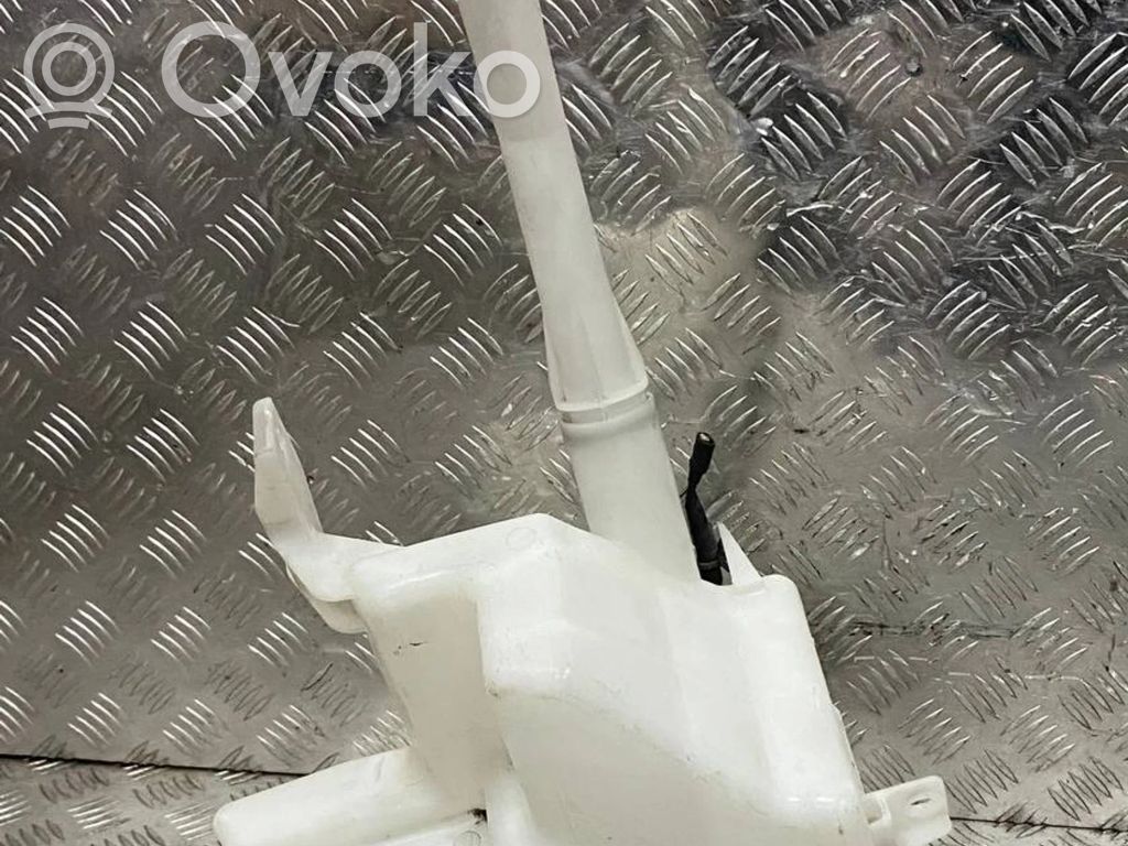 Nissan Skyline Logu šķidruma tvertne 