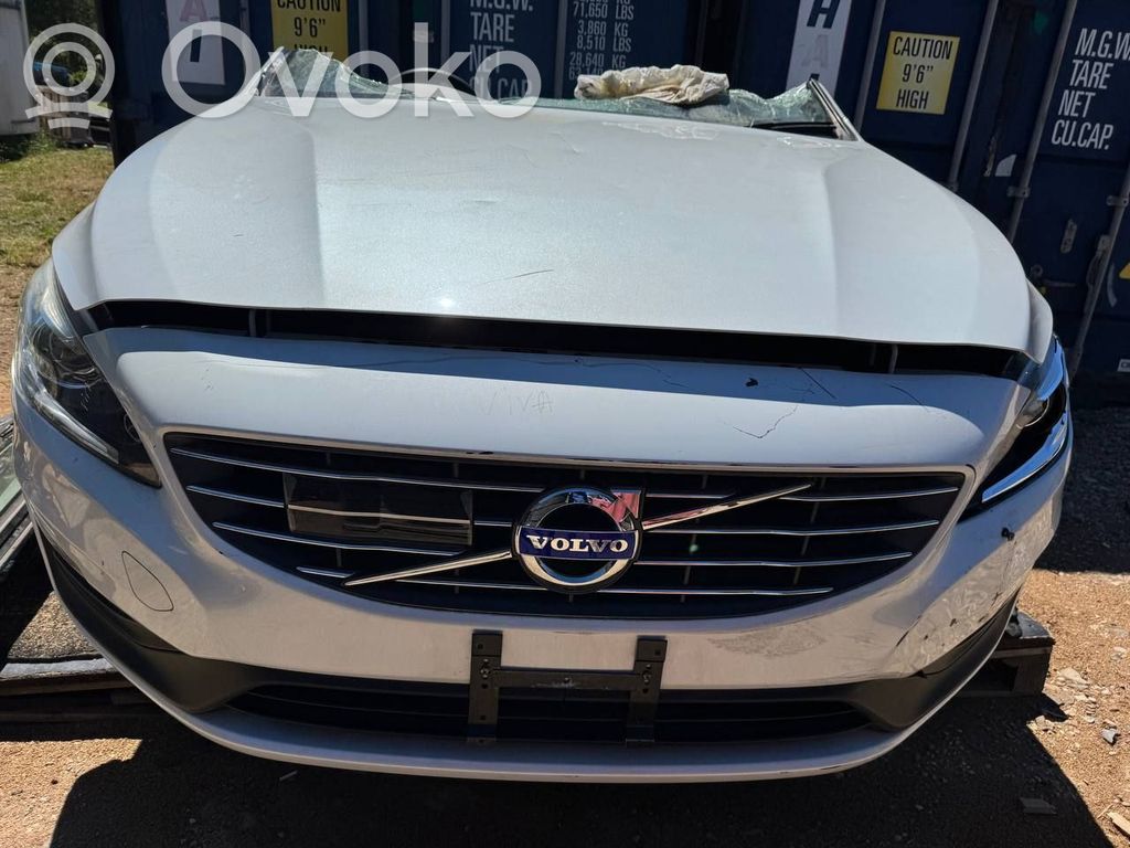 Volvo S60 Priekšējais bamperis 