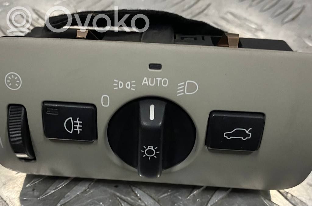 Volvo V40 Lukturu slēdzis 