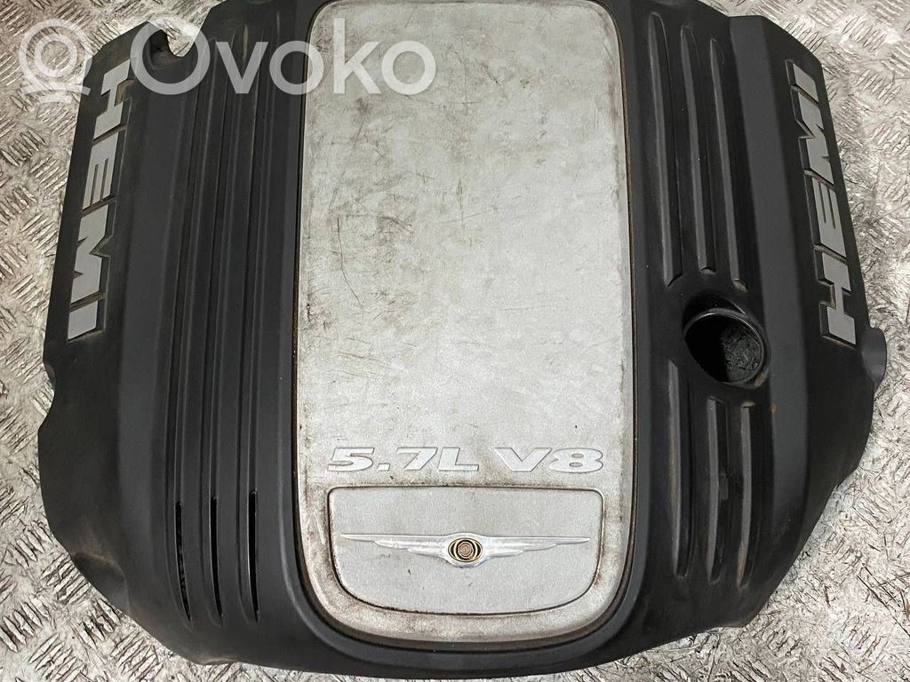 Dodge Magnum Osłona górna silnika 