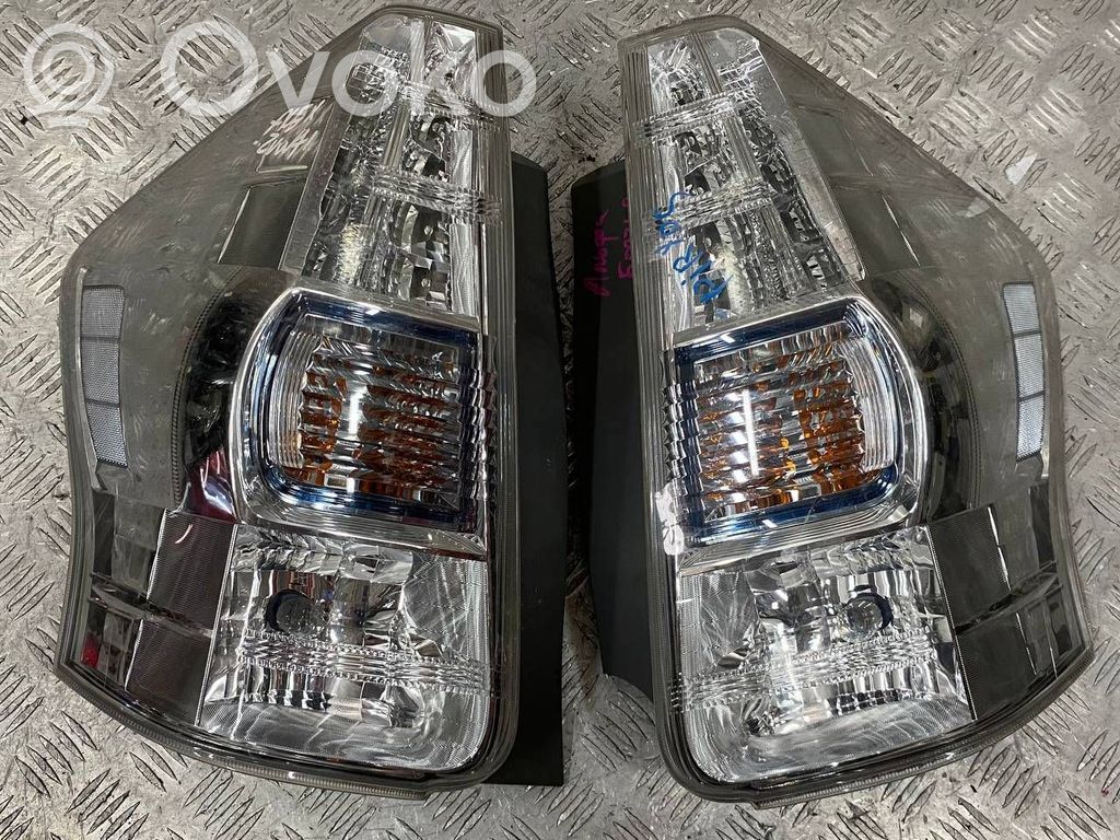 Lampy tylne / Komplet   8155147140,ZVW41,HAMU4079754